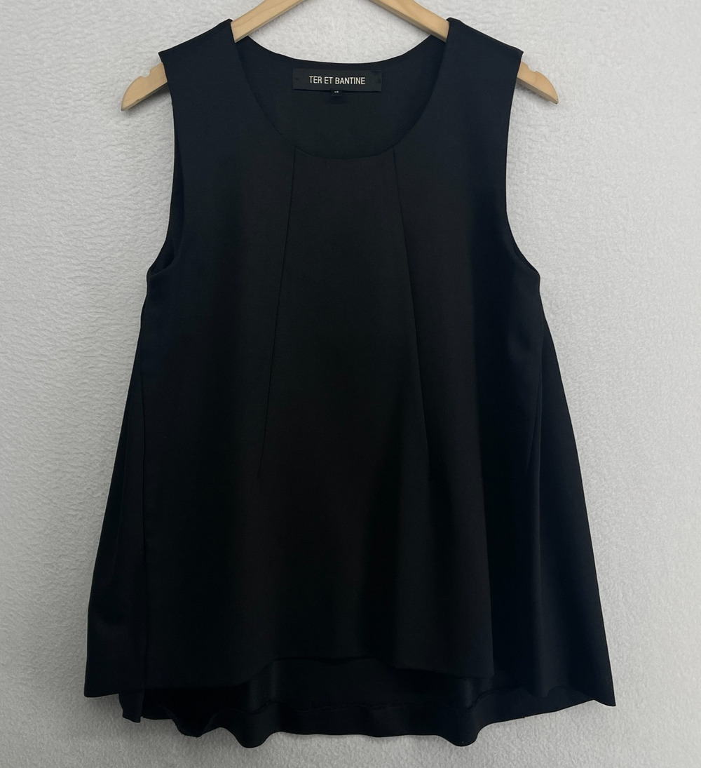 TER ET BANTINE Top 46 Virgin Wool Sleeveless Swing Tunic Round Neck Hi Low Black